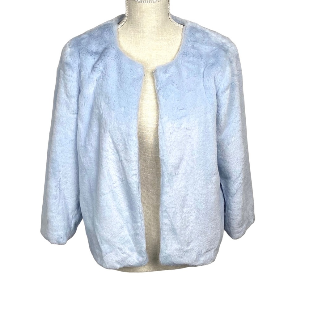 NWT Kensie Faux Fur 3/4 Sleeve Jacket- Porcelain Blue- Large